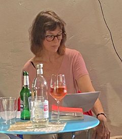 Susanne G&ouml;litzer liest 'Lerkas Liebe' aus Erker 86 und einen weiteren Text aus ihrem Lerka-Manuskript